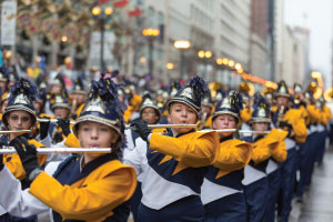 BSUS-parade-girls-flutes_300x200